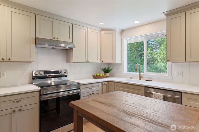 1313 Corona Avenue, Port Townsend, WA 98368