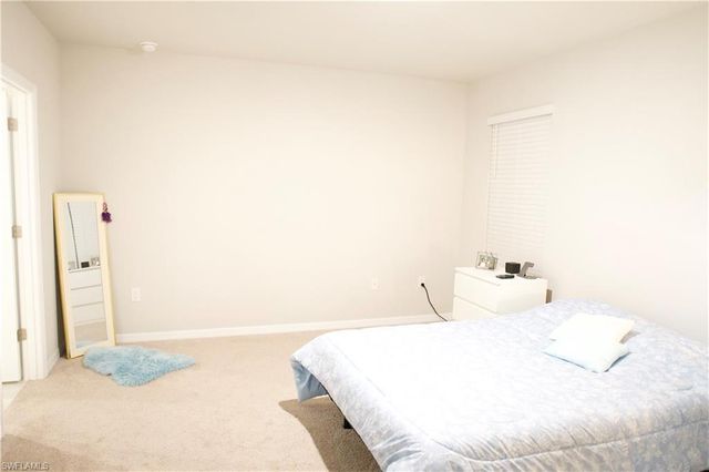 413 SE 4th ST, Cape Coral, FL 33990