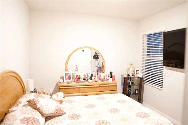 413 SE 4th ST, Cape Coral, FL 33990