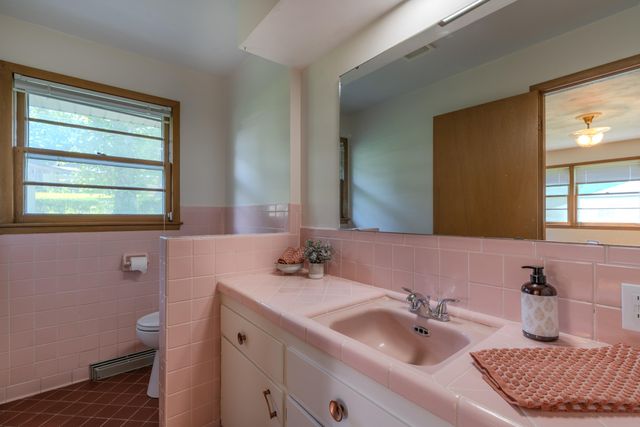2349 S Catalina Avenue, Springfield, MO 65804