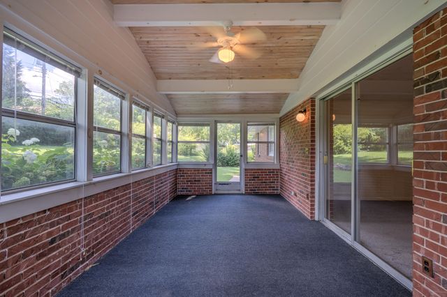 2349 S Catalina Avenue, Springfield, MO 65804