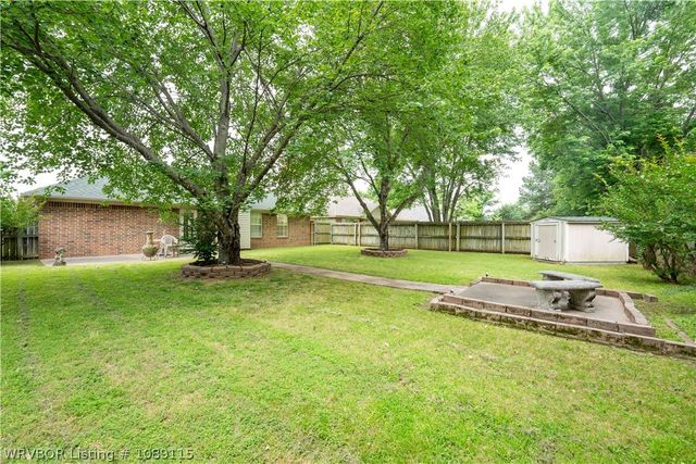 7912 S 24th Street, Fort Smith, AR 72908