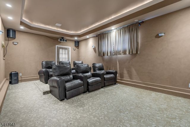 66 Ridge Ave, Park Ridge Boro, NJ 07656