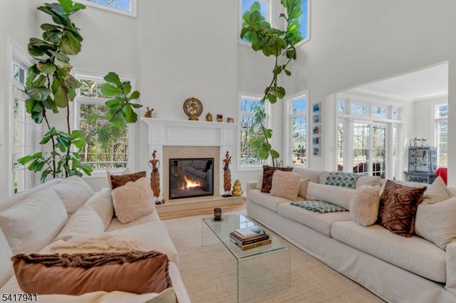 66 Ridge Ave, Park Ridge Boro, NJ 07656