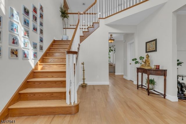 66 Ridge Ave, Park Ridge Boro, NJ 07656