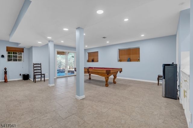 66 Ridge Ave, Park Ridge Boro, NJ 07656