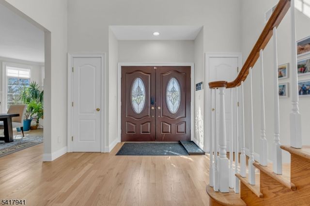 66 Ridge Ave, Park Ridge Boro, NJ 07656