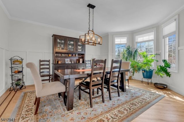 66 Ridge Ave, Park Ridge Boro, NJ 07656