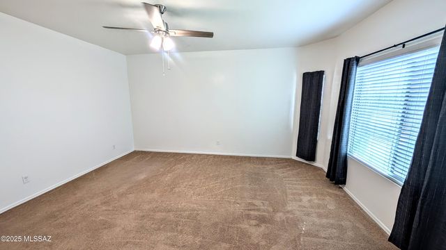 21511 E Prospector Place, Red Rock, AZ 85145