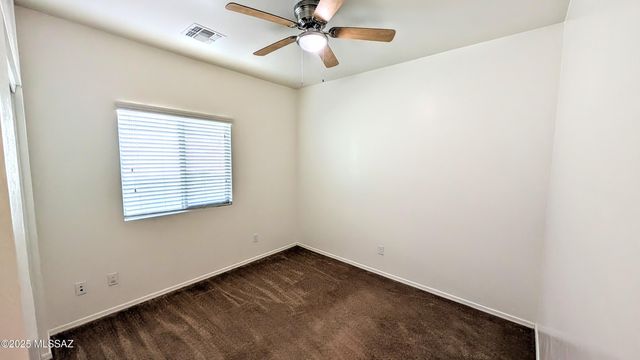 21511 E Prospector Place, Red Rock, AZ 85145