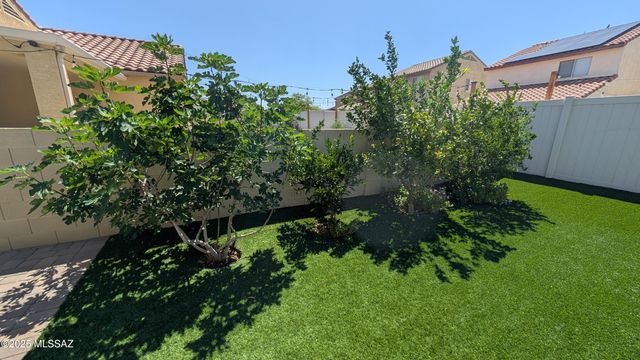 21511 E Prospector Place, Red Rock, AZ 85145