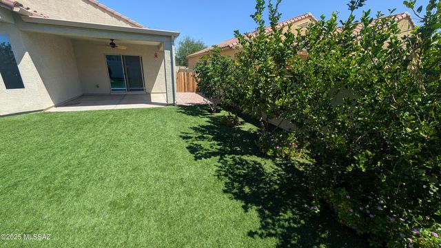 21511 E Prospector Place, Red Rock, AZ 85145