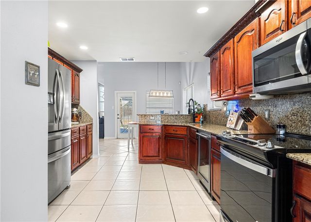 5410 Knights Circle, Corpus Christi, TX 78413