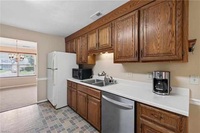 2308 Bobtail CT, Virginia Beach, VA 23456