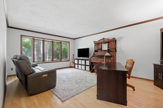 7050 Briar Lane, Sun Prairie, WI 53590