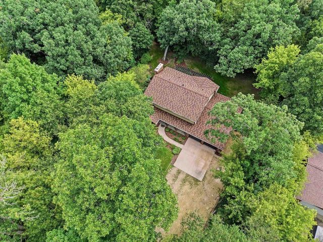 7050 Briar Lane, Sun Prairie, WI 53590