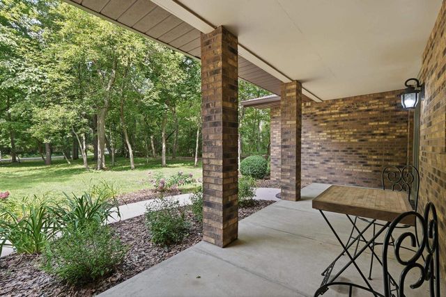 7050 Briar Lane, Sun Prairie, WI 53590