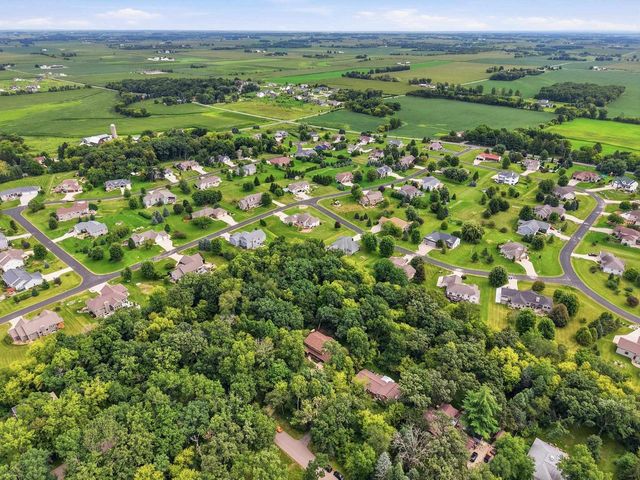 7050 Briar Lane, Sun Prairie, WI 53590