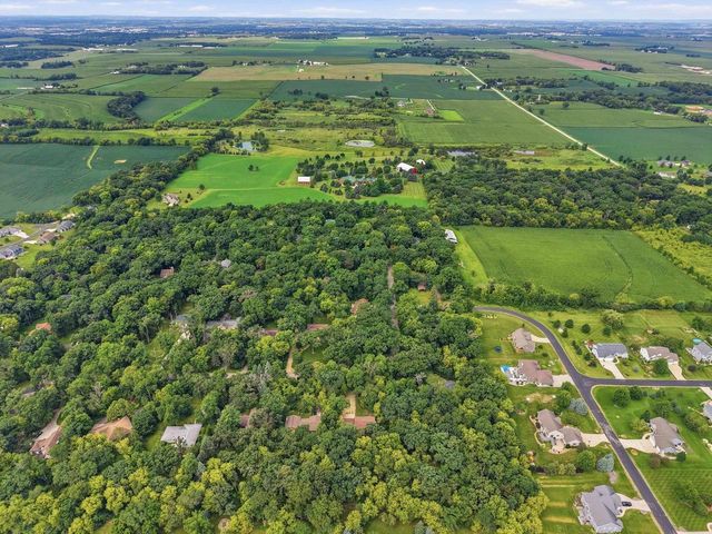 7050 Briar Lane, Sun Prairie, WI 53590