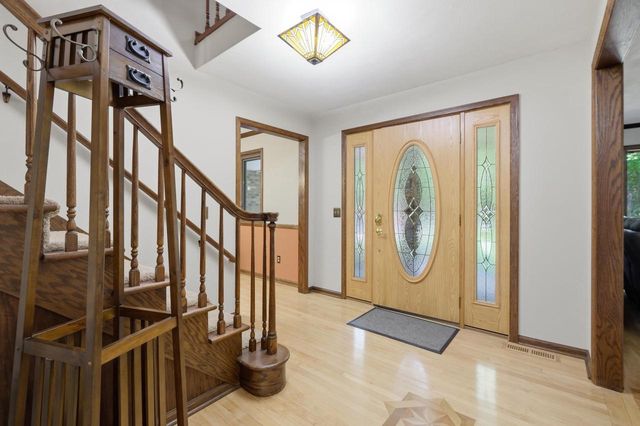 7050 Briar Lane, Sun Prairie, WI 53590