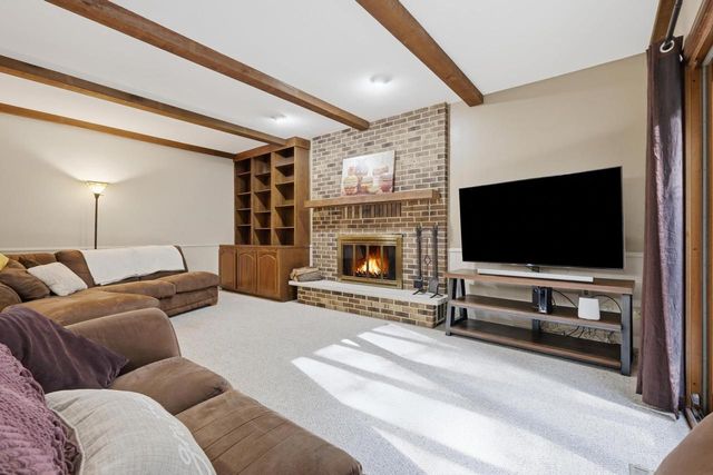 7050 Briar Lane, Sun Prairie, WI 53590