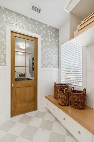 4814 W EUCLID AVENUE, Tampa, FL 33629