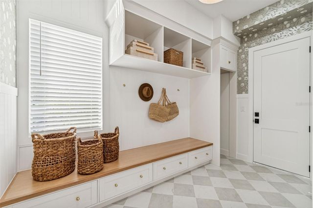 4814 W EUCLID AVENUE, Tampa, FL 33629