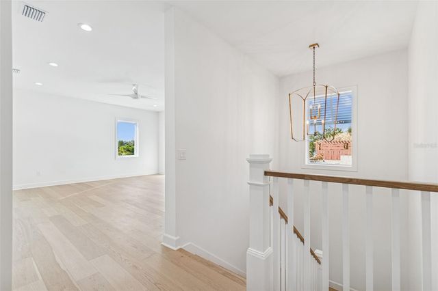 4814 W EUCLID AVENUE, Tampa, FL 33629