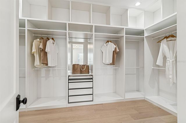 4814 W EUCLID AVENUE, Tampa, FL 33629