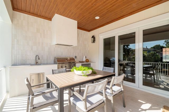 4814 W EUCLID AVENUE, Tampa, FL 33629