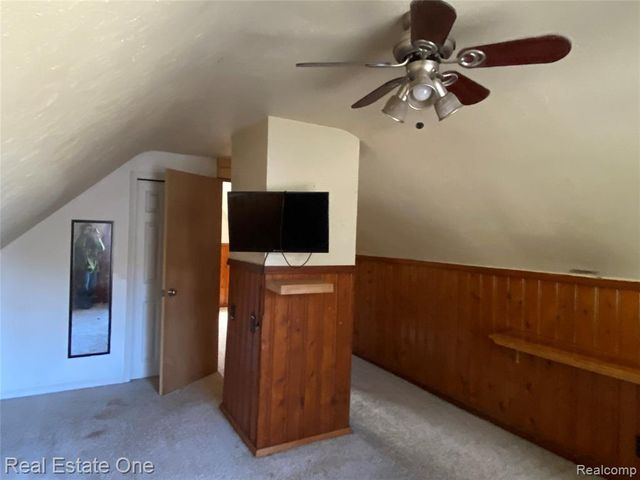 34321 John Street, Wayne, MI 48184