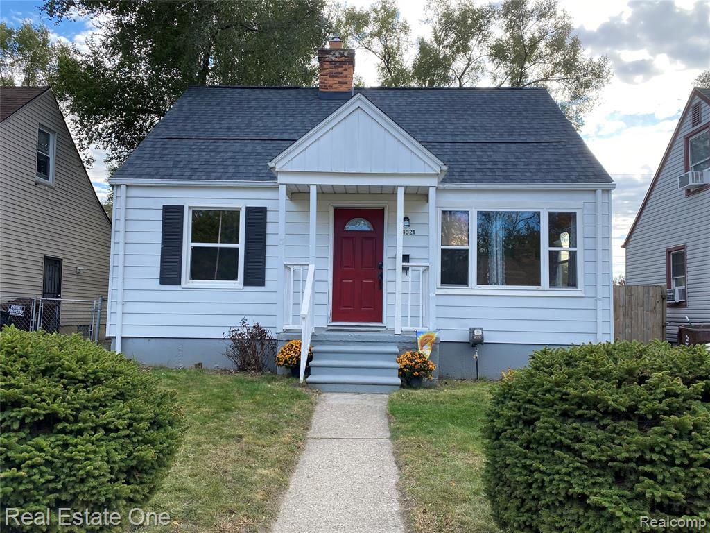 34321 John Street, Wayne, MI 48184