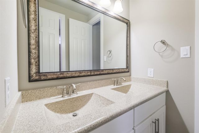 1176 Nelson Falls Lane, Houston, TX 77008