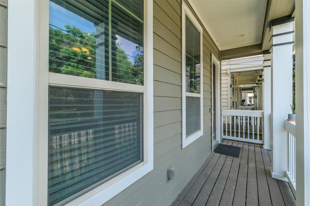 1176 Nelson Falls Lane, Houston, TX 77008