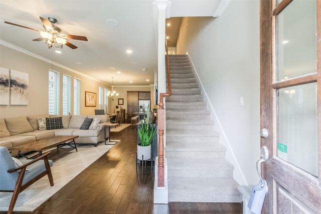 1176 Nelson Falls Lane, Houston, TX 77008