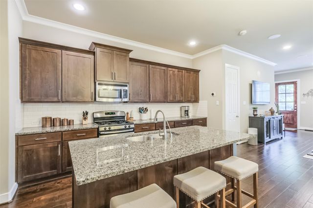 1176 Nelson Falls Lane, Houston, TX 77008