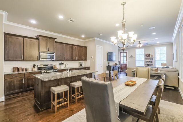 1176 Nelson Falls Lane, Houston, TX 77008