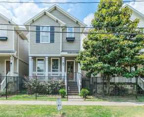 1176 Nelson Falls Lane, Houston, TX 77008