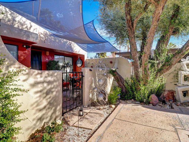 525 S Thornhill Road, Palm Springs, CA 92264