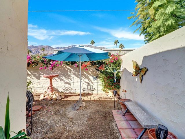 525 S Thornhill Road, Palm Springs, CA 92264