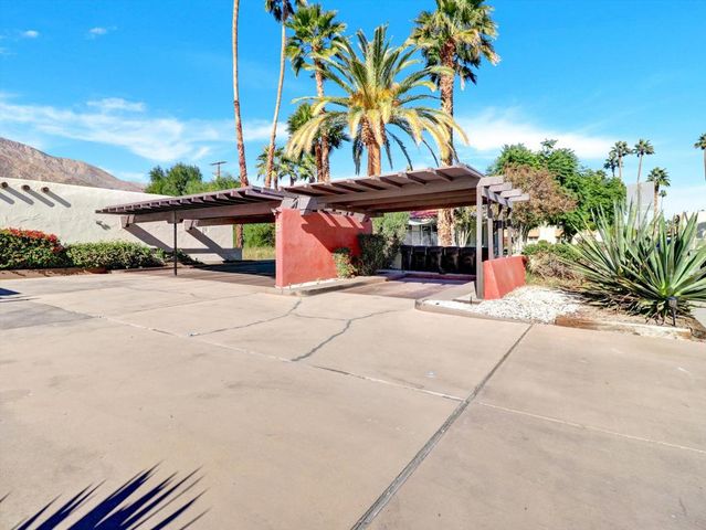 525 S Thornhill Road, Palm Springs, CA 92264