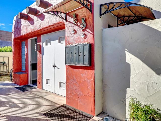 525 S Thornhill Road, Palm Springs, CA 92264