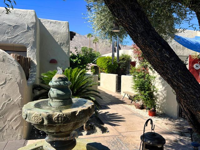 525 S Thornhill Road, Palm Springs, CA 92264