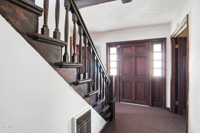 380 Oak Grove Road, Gray, TN 37615