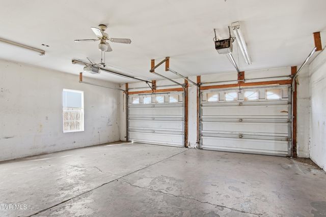 380 Oak Grove Road, Gray, TN 37615