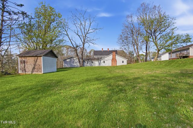380 Oak Grove Road, Gray, TN 37615