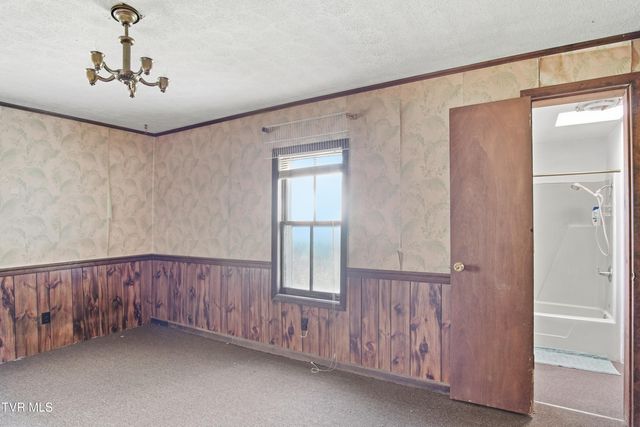 380 Oak Grove Road, Gray, TN 37615