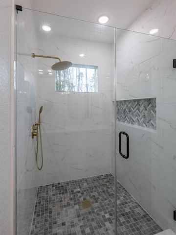 111 V Allen Lane, Coldspring, TX 77331