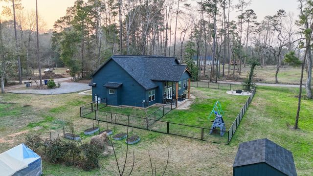 111 V Allen Lane, Coldspring, TX 77331