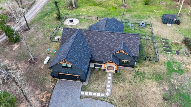 111 V Allen Lane, Coldspring, TX 77331